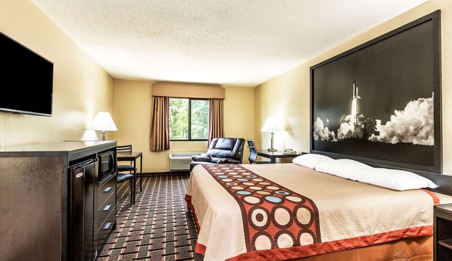 Super 8 by Wyndham League City/Kemah Area