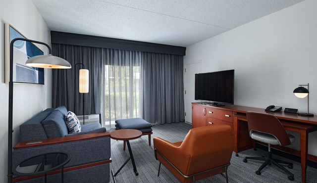 Courtyard by Marriott Dallas Richardson at Spring Valley