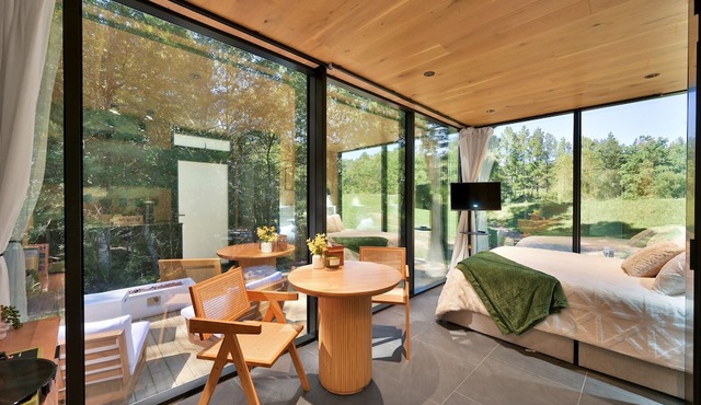 OOD Mirror House At Cameron Ranch Glamping