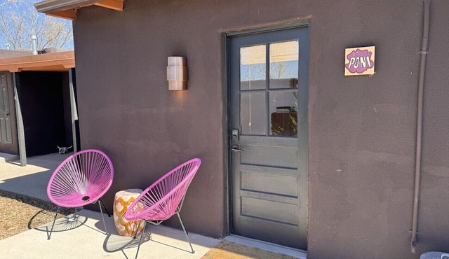 Luxurious 1bd Charmer `Poni Suite` @ La Dea