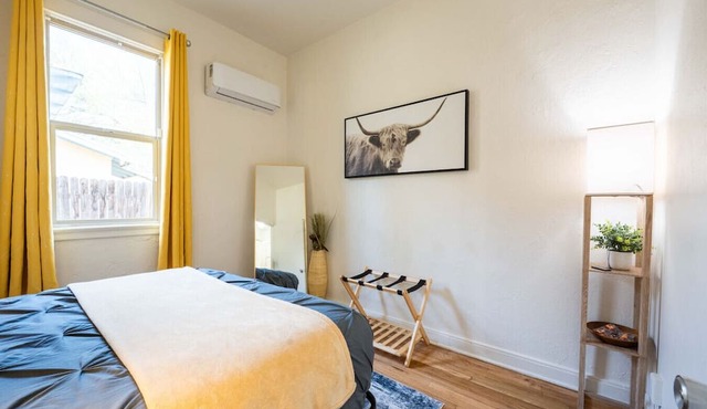Charming 1BR Basecamp | Close to UofA