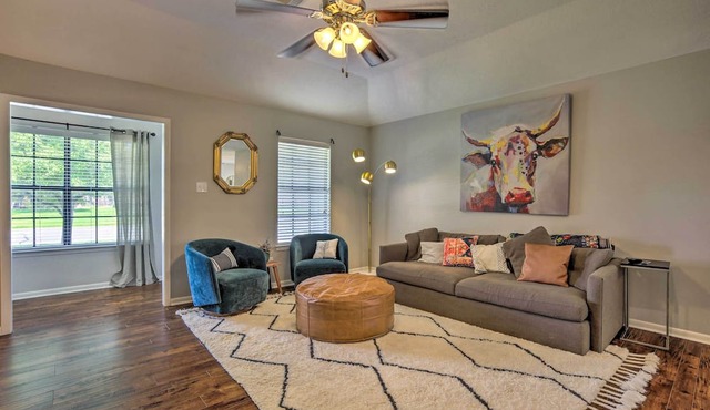 Pet-Friendly Bryan Home < 5 Mi to Texas A & M!