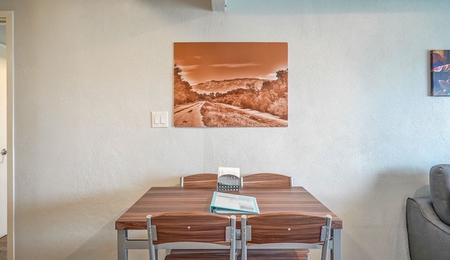 #8 ocho vino · 2bd 1.5ba, King/Queen, 2 TV's - Walk to Old Town