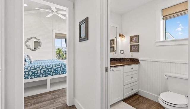Luxe 3rd-Fl Corner Condo w/Bird's-Eye View of Cinnamon Shore Town Center!