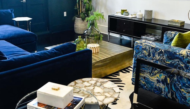 Vibrant Downtown New Orleans Escape: Prime CBD Location + Walk Everywhere in New Orleans