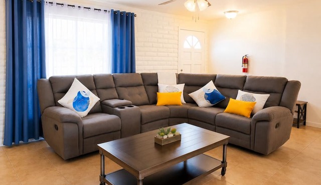 5BR Home near UofA & TMC , Sleeps 10.