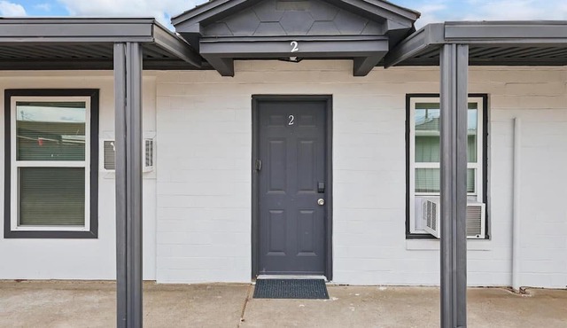 Modern 4BR 2BA Home with Huge Yard