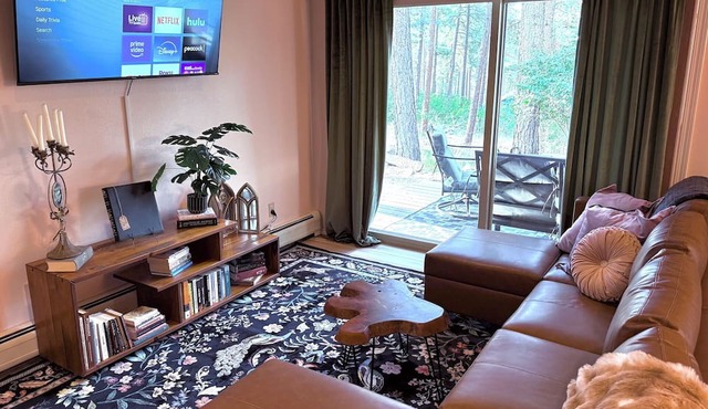 Enchanting Cabin with AC + Hot Tub near Durango - Sleeps 12