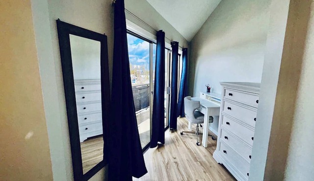 Marina Maison, 2BDR Condo
