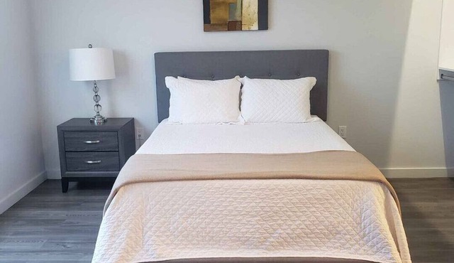 Luxury Austin Stay Near St. David’s with Pool+ Gym