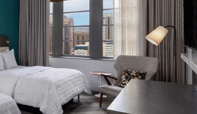Spacious Queen Room | Pet-friendly | Onsite Parking | Downtown Houston