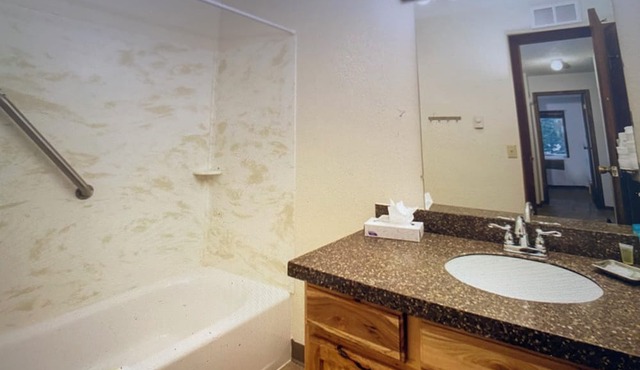 Relax 1-bedroom resort has Fireplace charming Pagosa Springs, fireplace 12/23/26