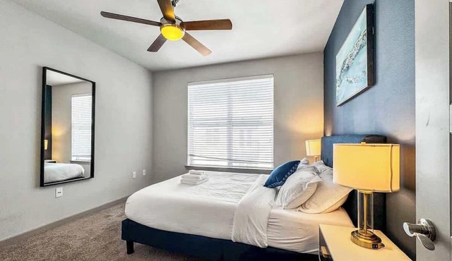 Luxury 1BD | Uptown | Sleeps 4 | Parking