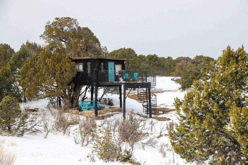 Ashley's TreeHouse Near Lincoln National Forest, Nogal, NM