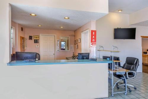 Econo Lodge Inn & Suites Socorro
