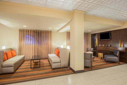 Holiday Inn Express El Paso-Downtown an IHG Hotel